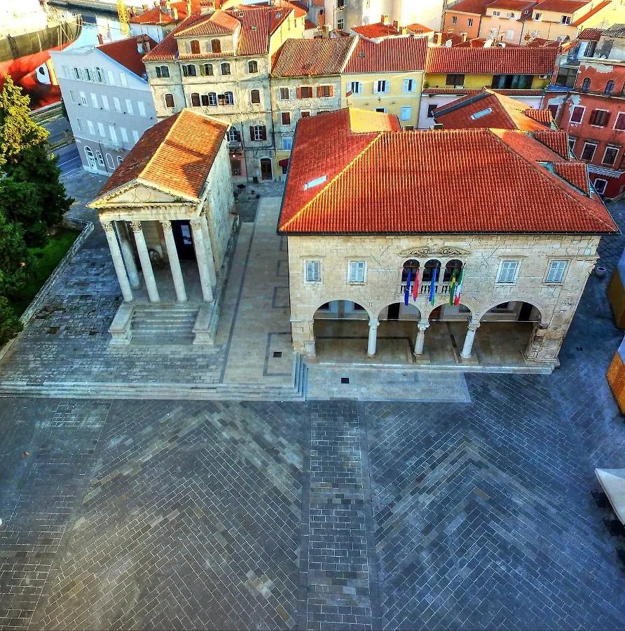 Apartment Caveromane Pula